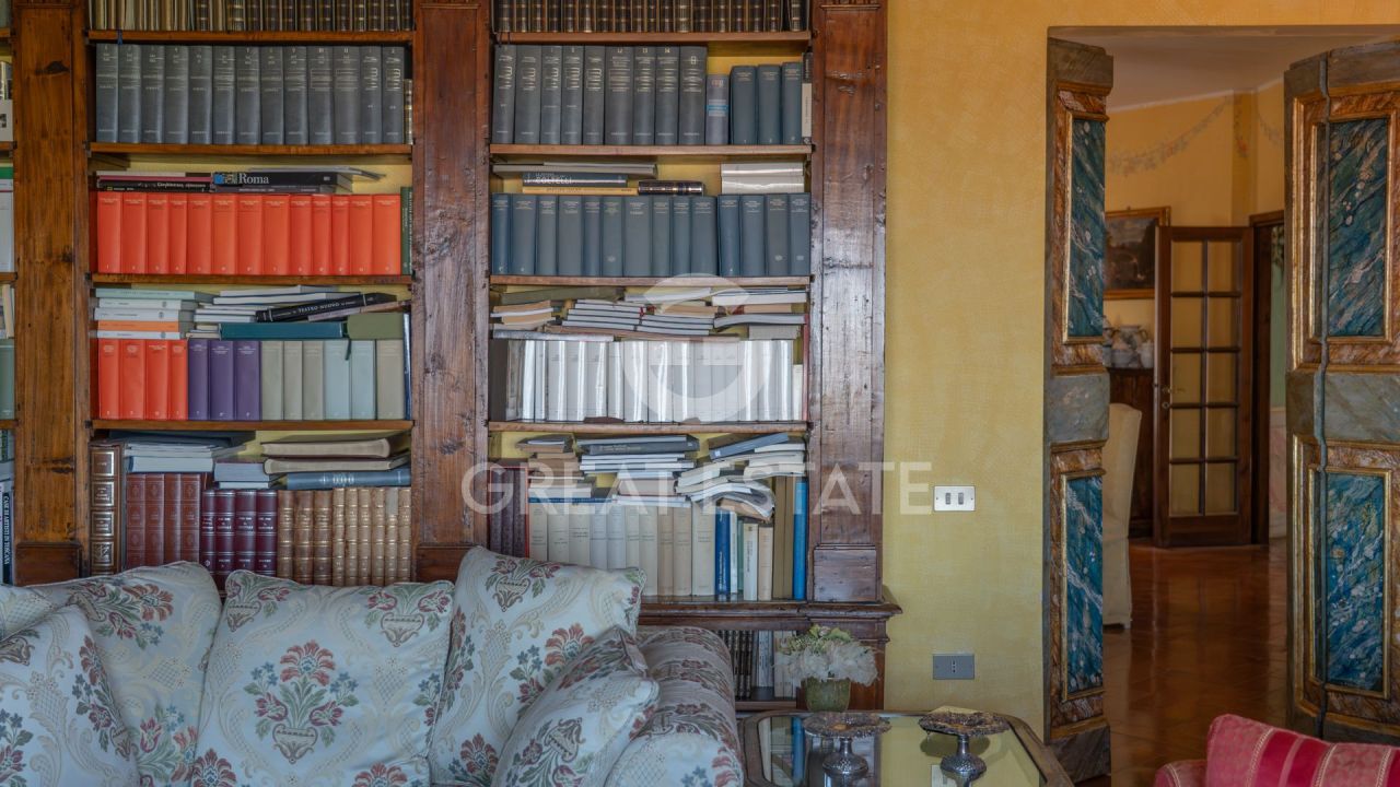 Вилла в Сполето, Италия, 382.5 м² - фото 16