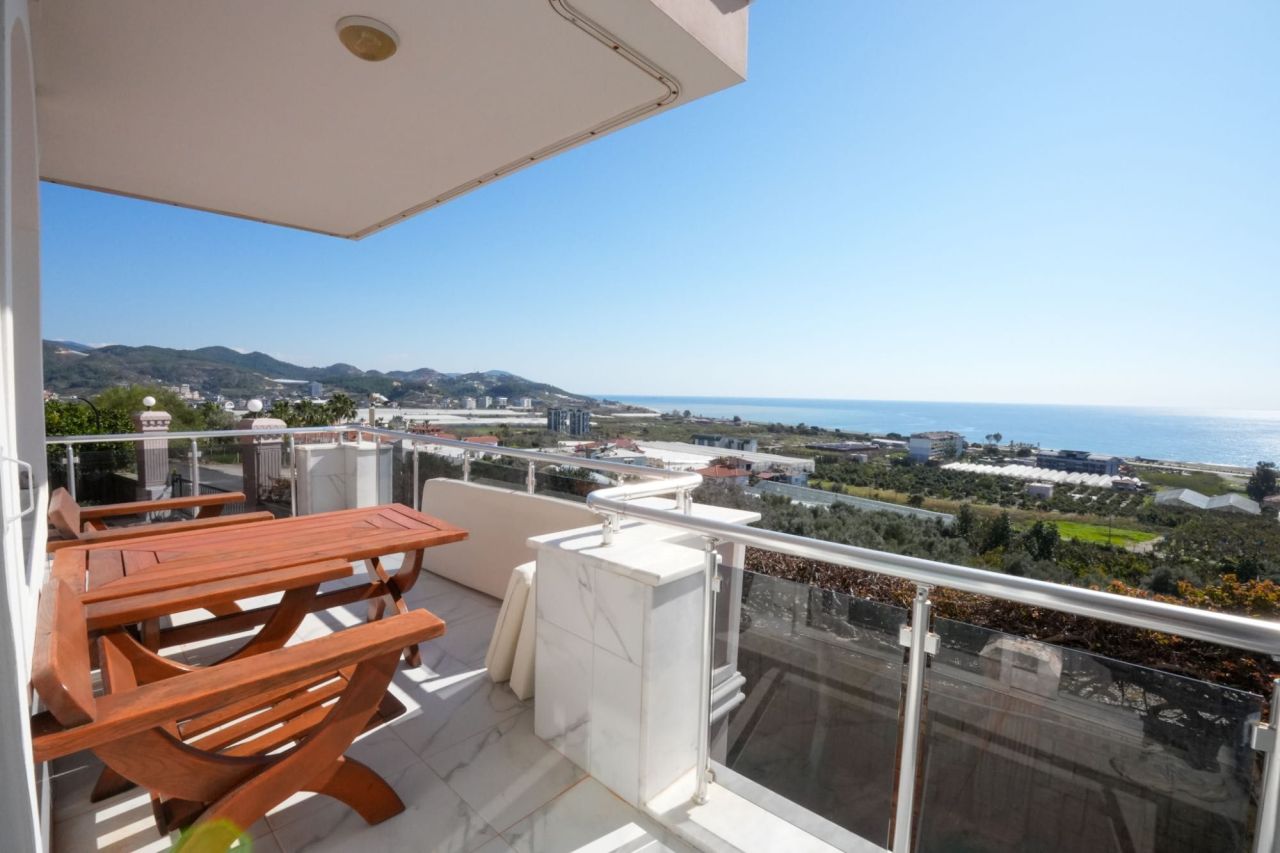 Апартаменты в Алании, Турция, 140 м² - фото 1