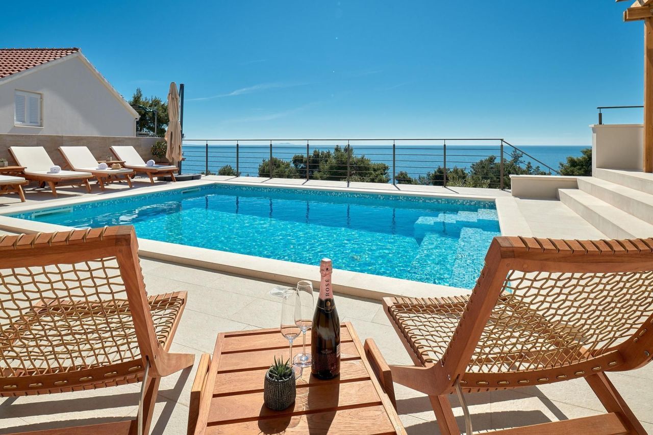 Вилла на Хваре, Хорватия, 240 м² - фото 1