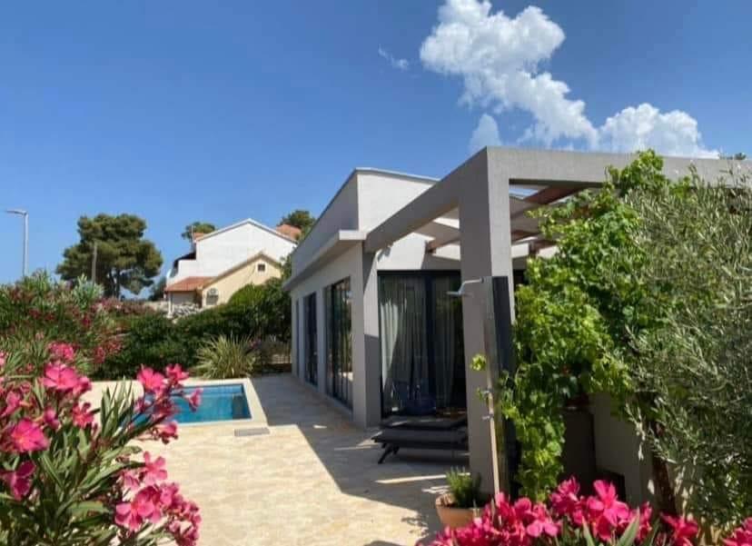 Вилла на острове Брач, Хорватия, 700 м² - фото 10