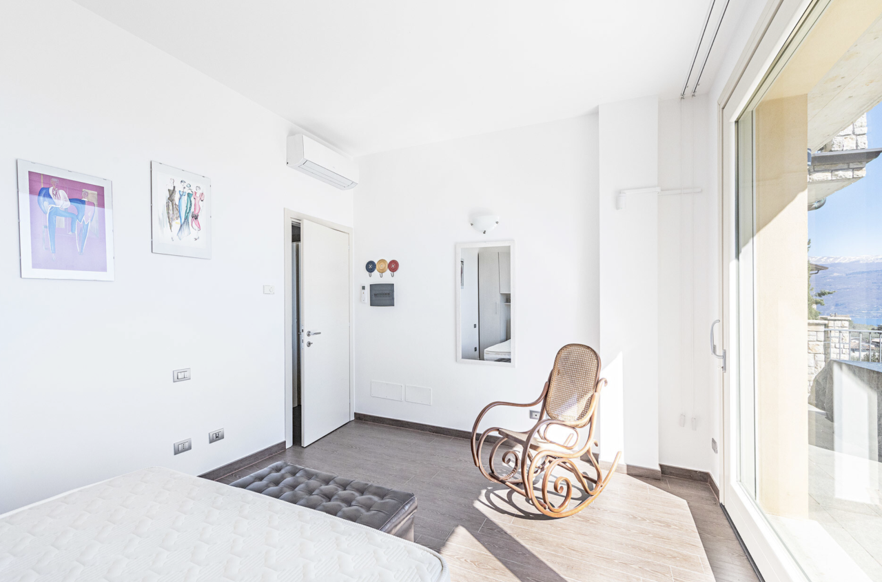 Апартаменты в Тосколано-Мадерно, Италия, 110 м² - фото 8