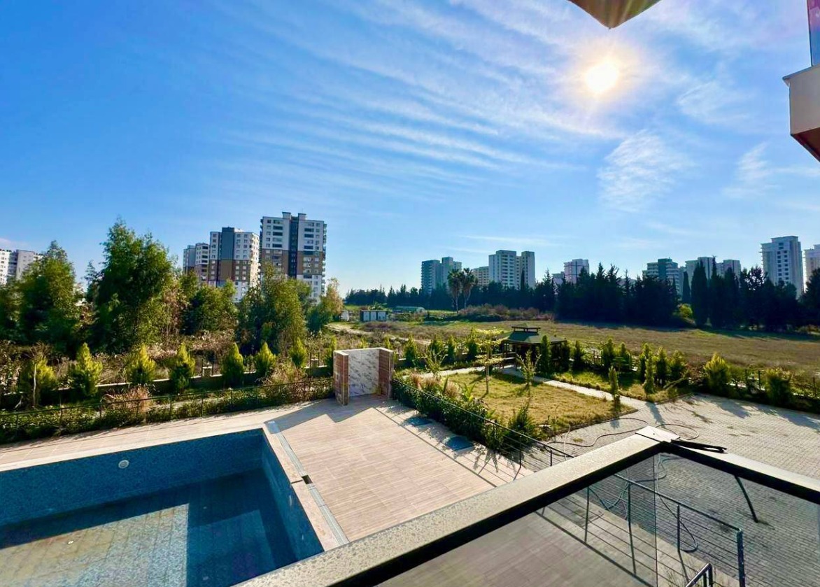 Квартира в Мерсине, Турция, 55 м² - фото 1