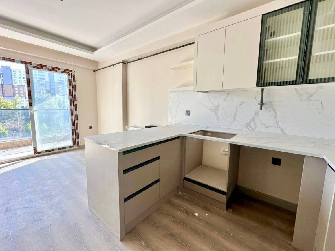 Квартира в Мерсине, Турция, 55 м² - фото 2