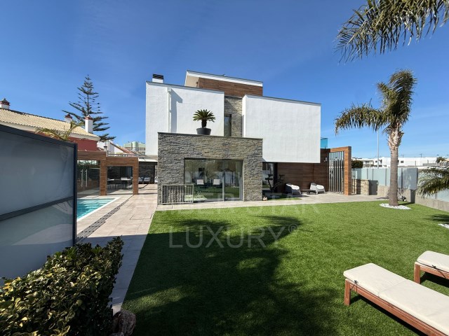 Вилла в Лиссабоне, Португалия, 232.8 м² - фото 1