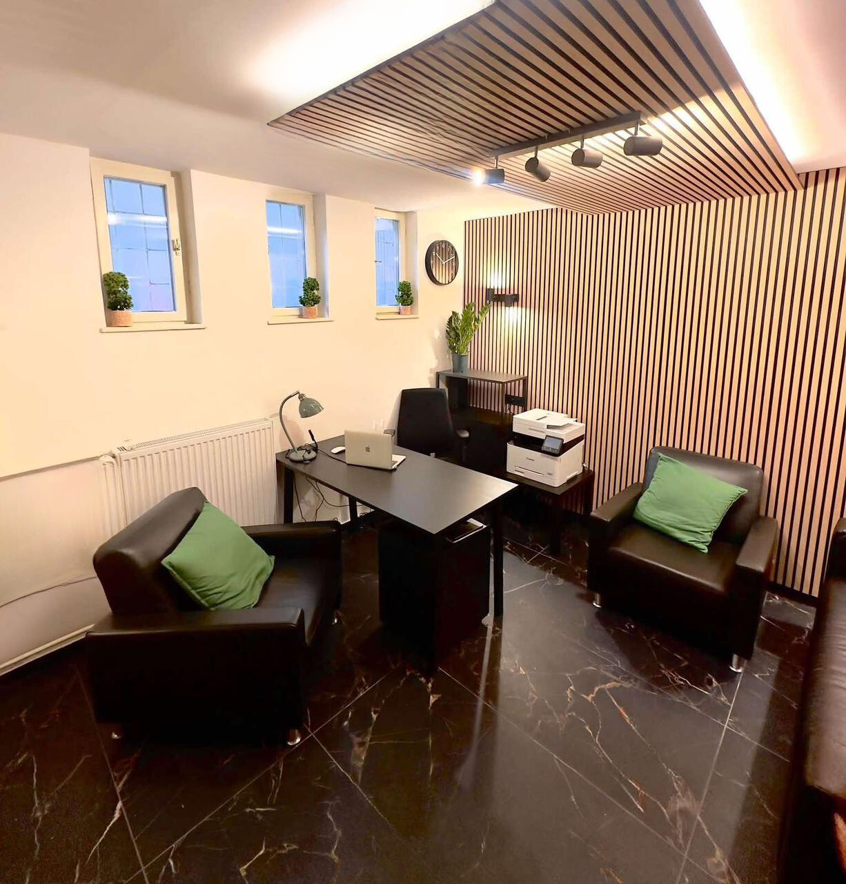 Офис в Любляне, Словения, 42 м² - фото 1