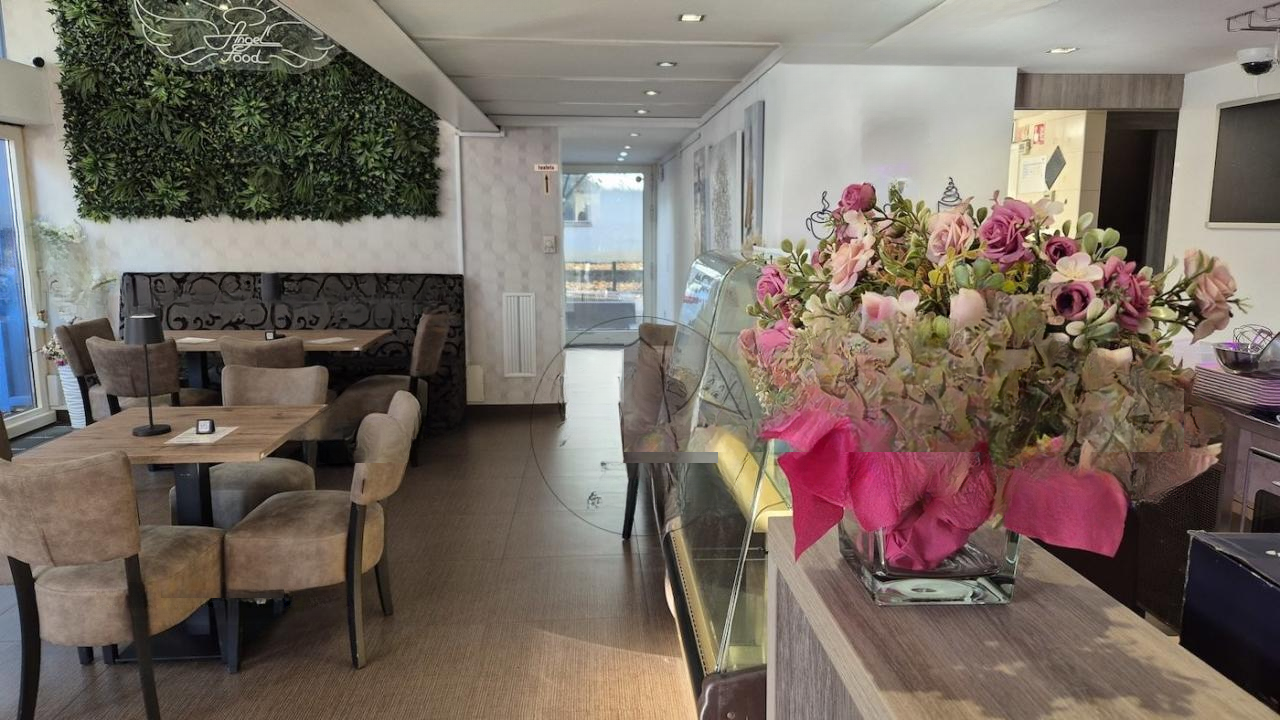 Офис в Любляне, Словения, 239 м² - фото 1