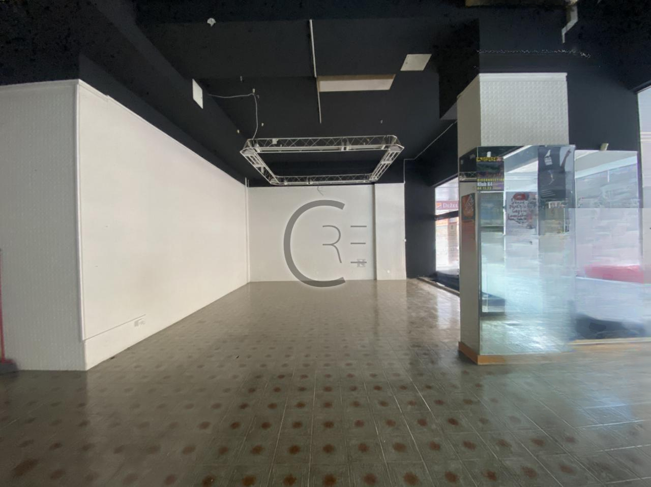 Офис в Любляне, Словения, 140 м² - фото 1