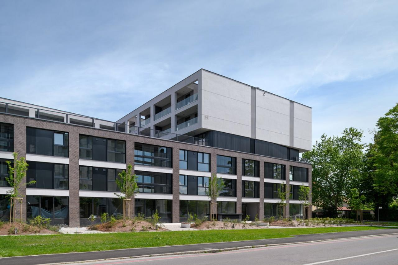 Офис в Любляне, Словения, 107 м² - фото 1