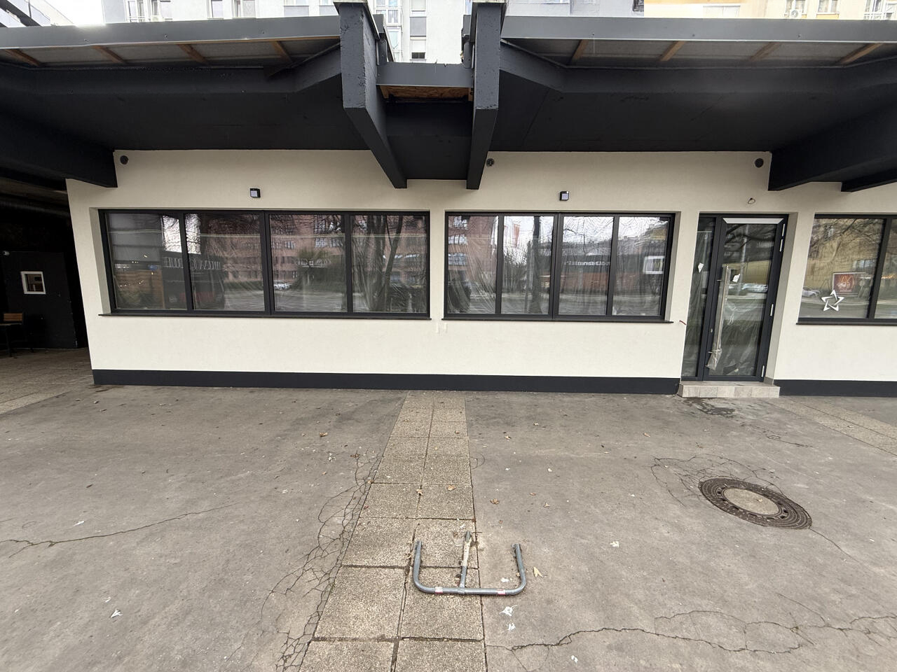 Офис в Любляне, Словения, 120 м² - фото 1