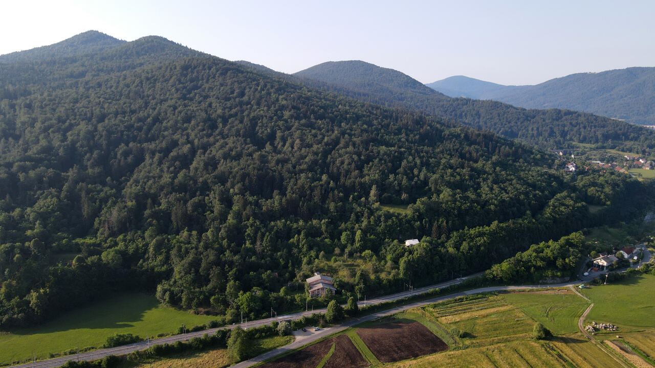 Ферма в Любляне, Словения, 53 820 м² - фото 1