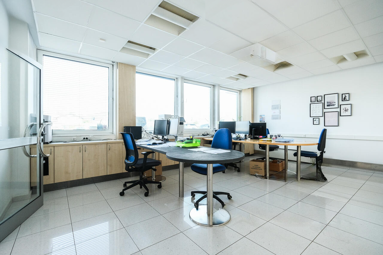 Офис в Любляне, Словения, 445 м² - фото 1