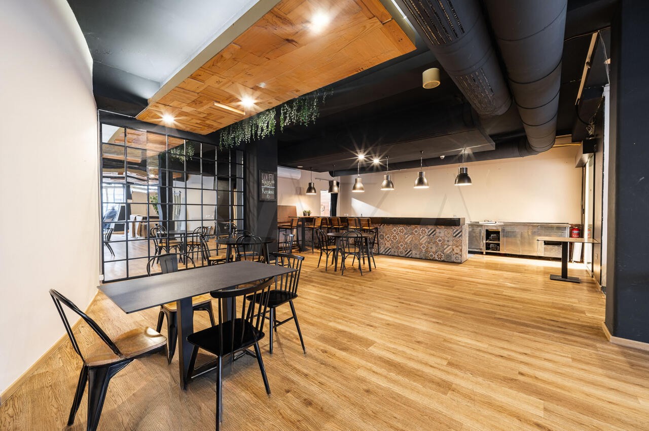 Офис в Любляне, Словения, 208 м² - фото 2