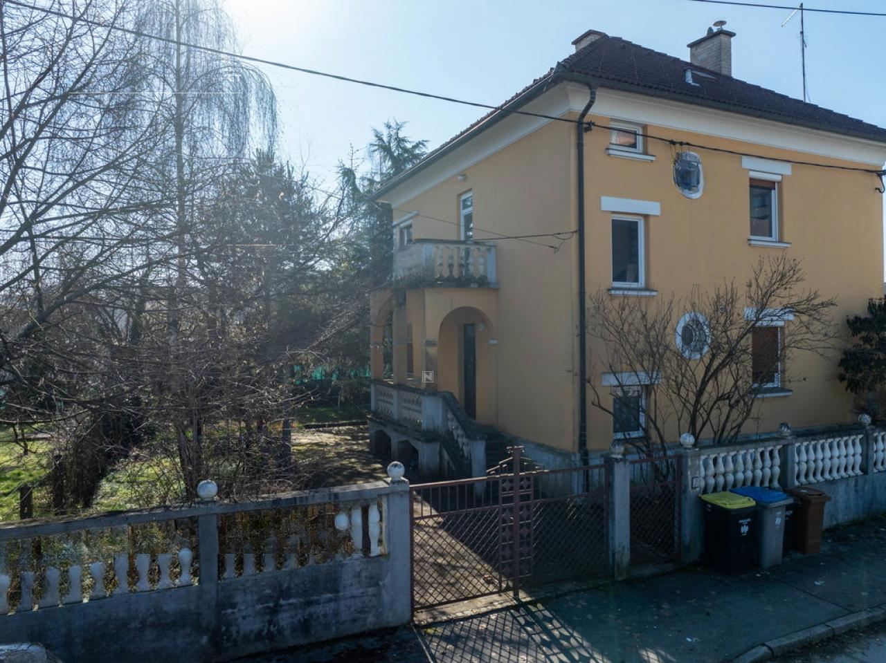 Офис в Любляне, Словения, 321 м² - фото 2