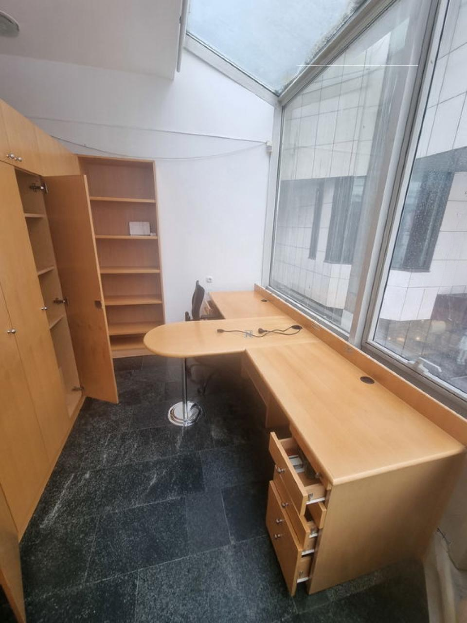 Офис в Любляне, Словения, 26 м² - фото 2