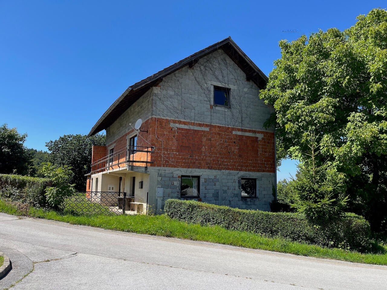 Ферма в Литие, Словения, 17 817 м² - фото 2