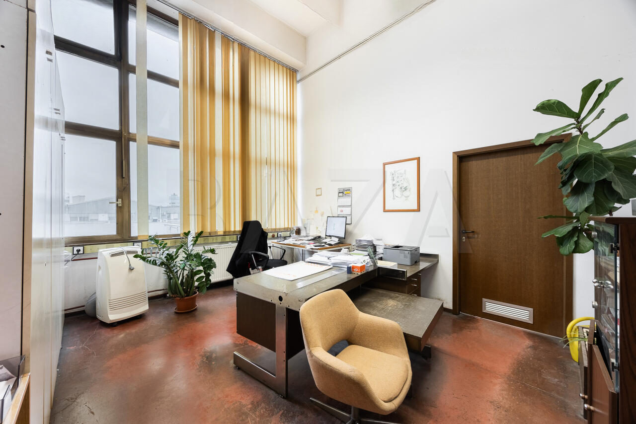 Офис в Любляне, Словения, 1 536 м² - фото 3