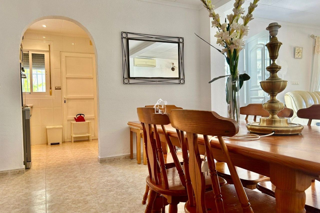 Шале в Торревьехе, Испания, 150 м² - фото 7