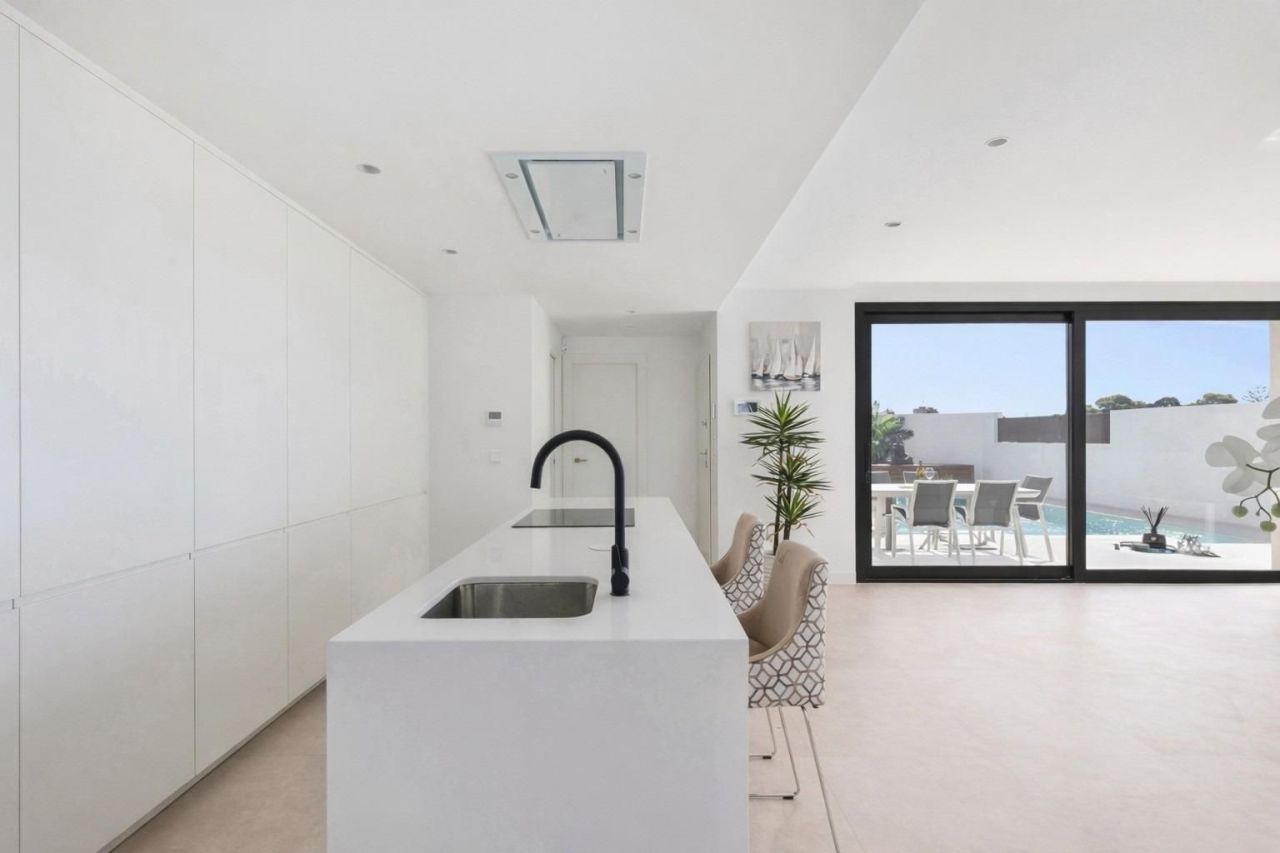 Вилла в Лос Алькасарес, Испания, 111 м² - фото 6