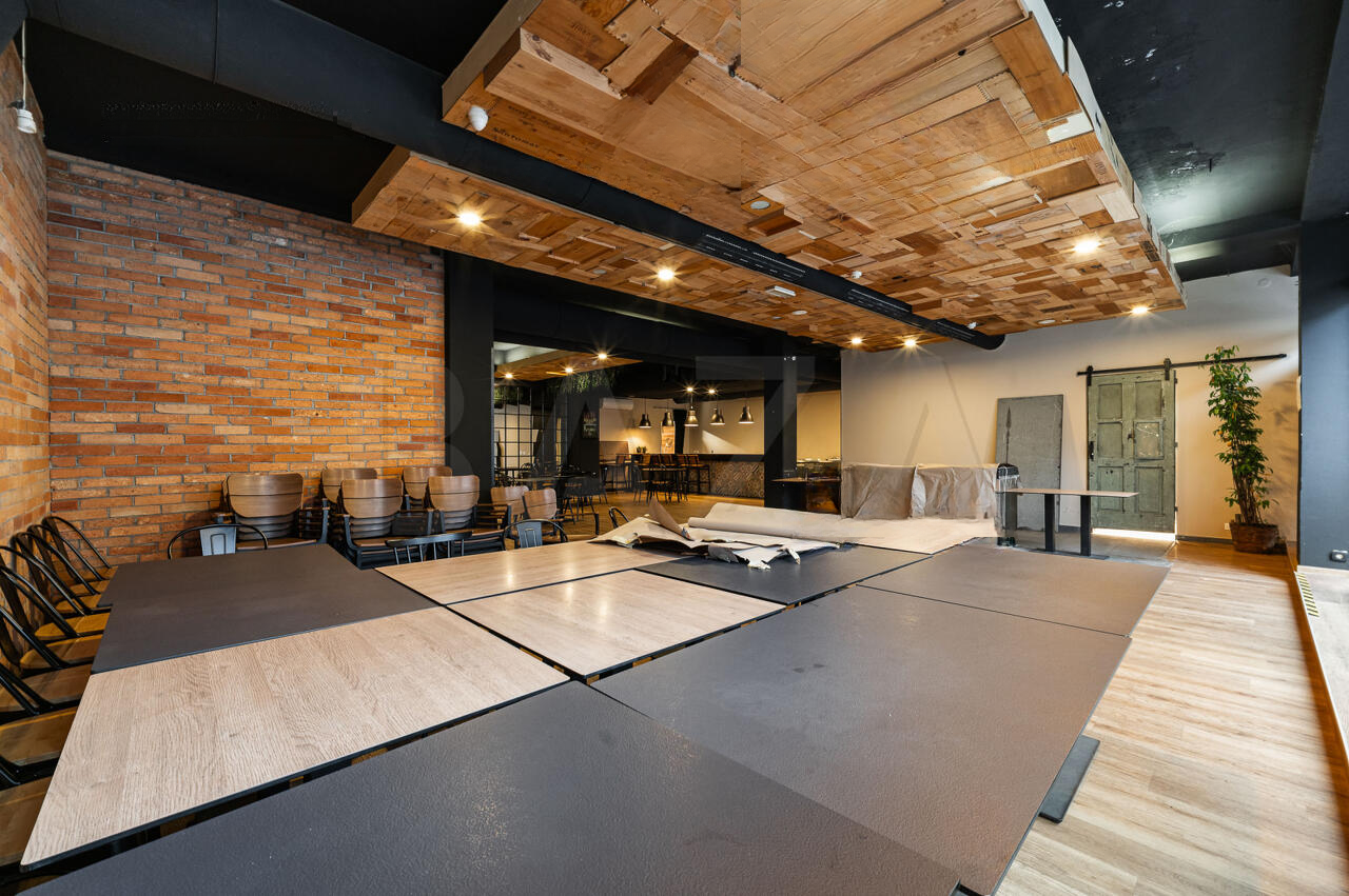 Офис в Любляне, Словения, 614 м² - фото 4