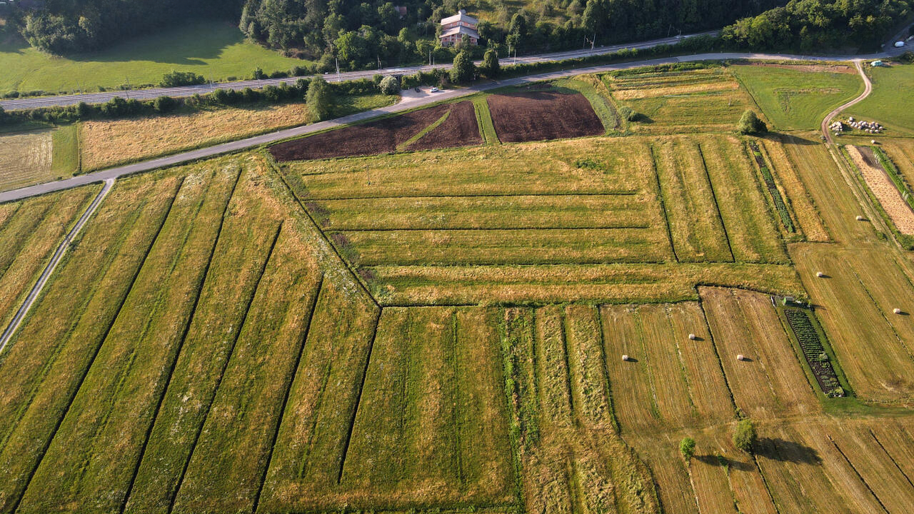 Ферма в Любляне, Словения, 53 820 м² - фото 5
