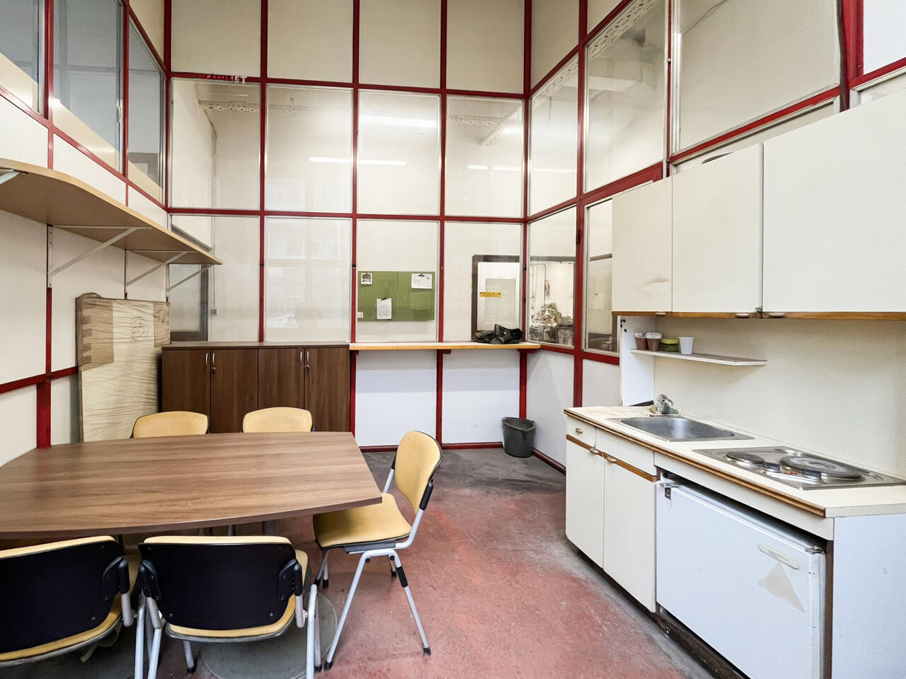 Офис в Любляне, Словения, 1 531 м² - фото 5