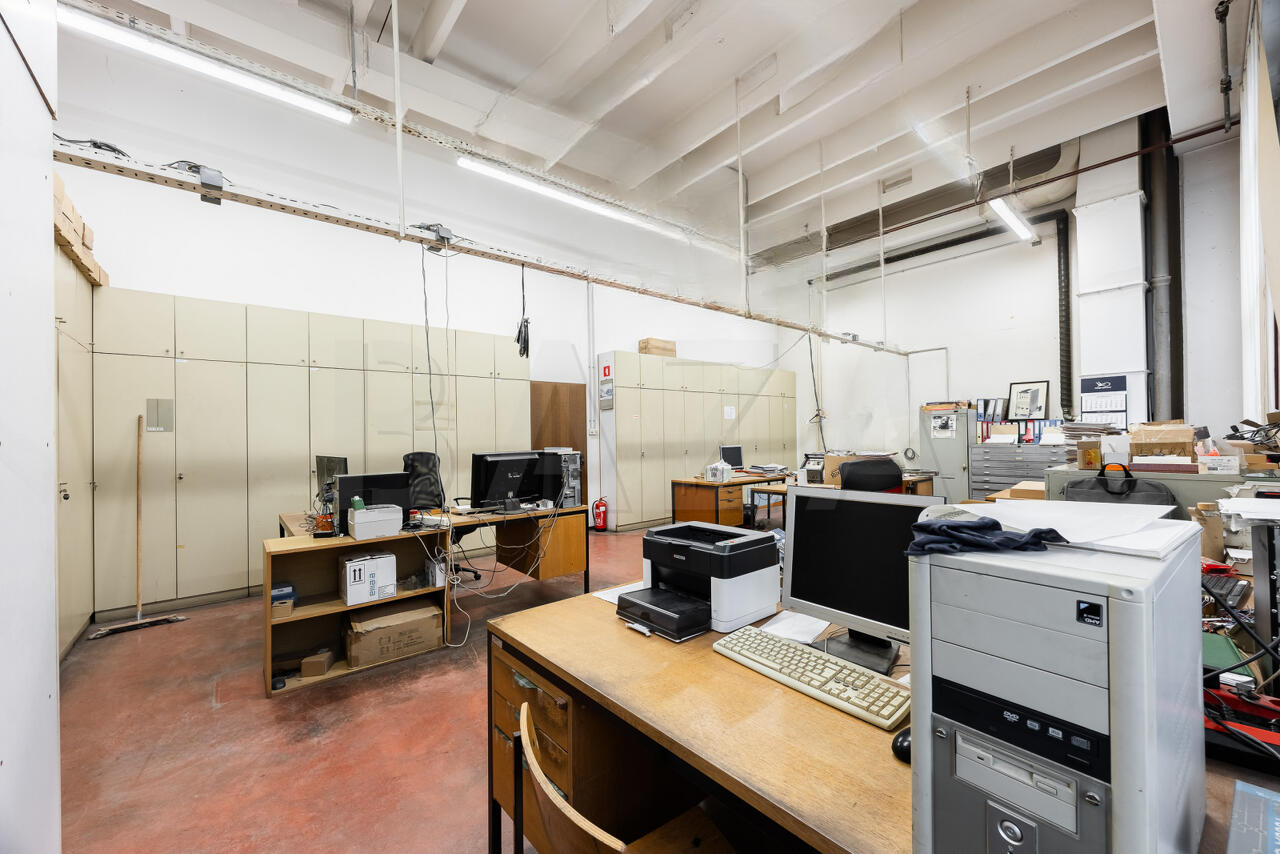 Офис в Любляне, Словения, 1 536 м² - фото 5