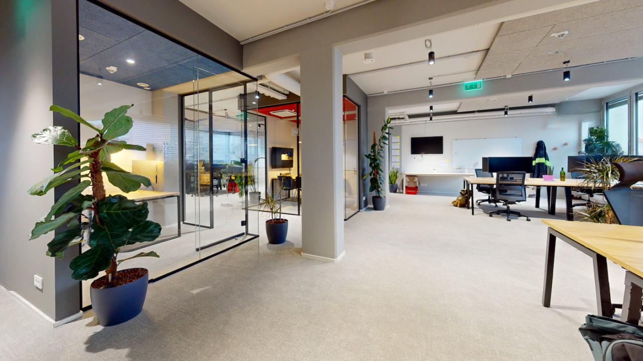 Офис в Любляне, Словения, 608 м² - фото 6