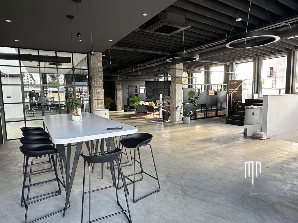 Офис в Любляне, Словения, 588 м² - фото 6