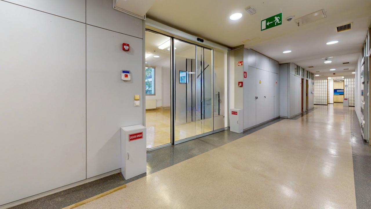 Офис в Любляне, Словения, 608 м² - фото 6