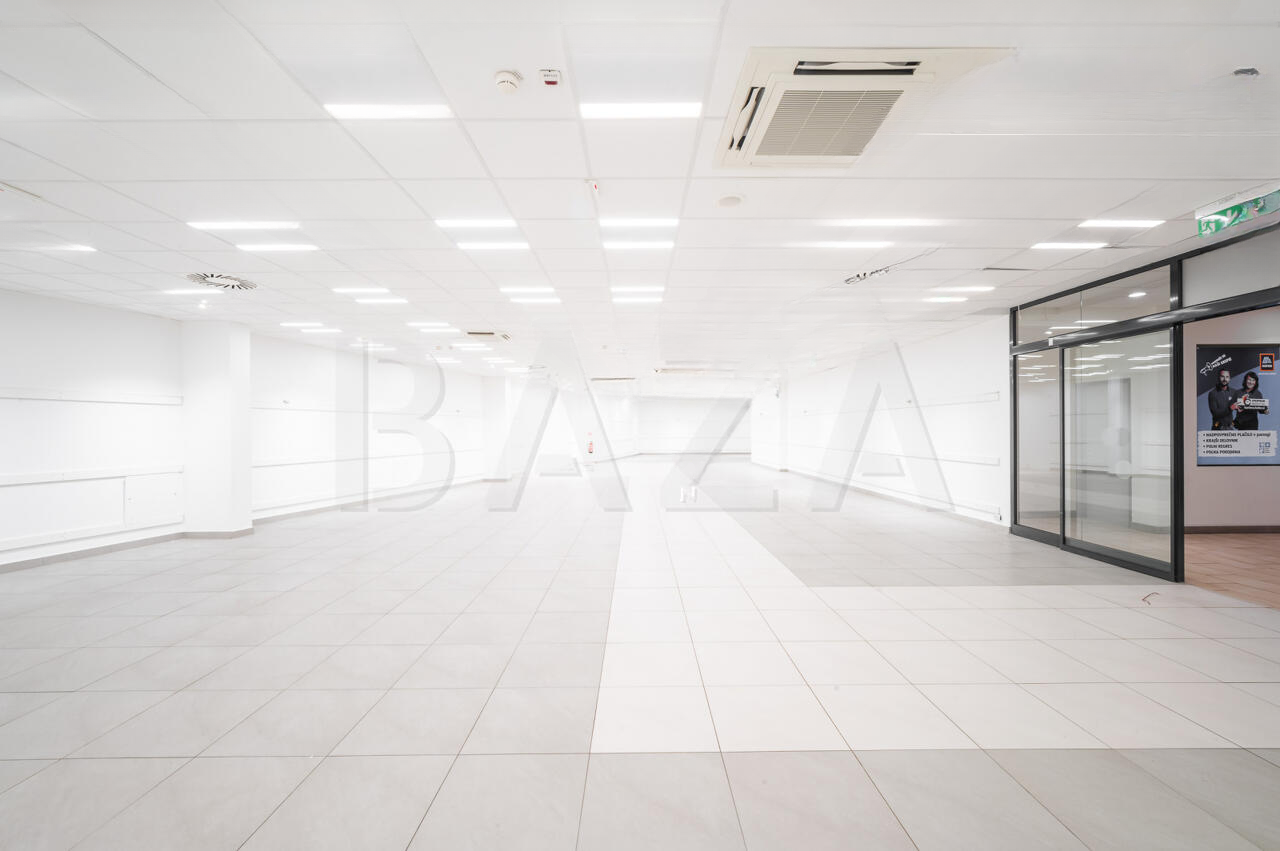 Офис в Любляне, Словения, 458 м² - фото 6