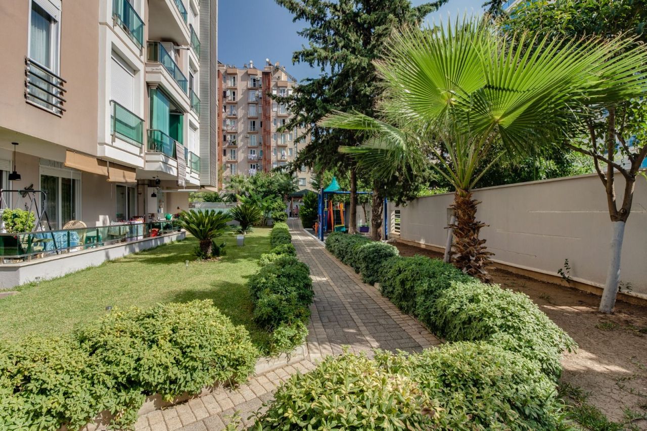 Квартира в Анталии, Турция, 200 м² - фото 3