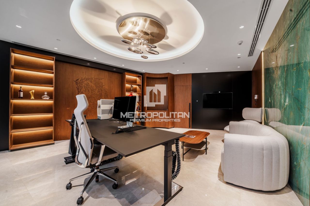 Офис в Дубае, ОАЭ, 904 м² - фото 2