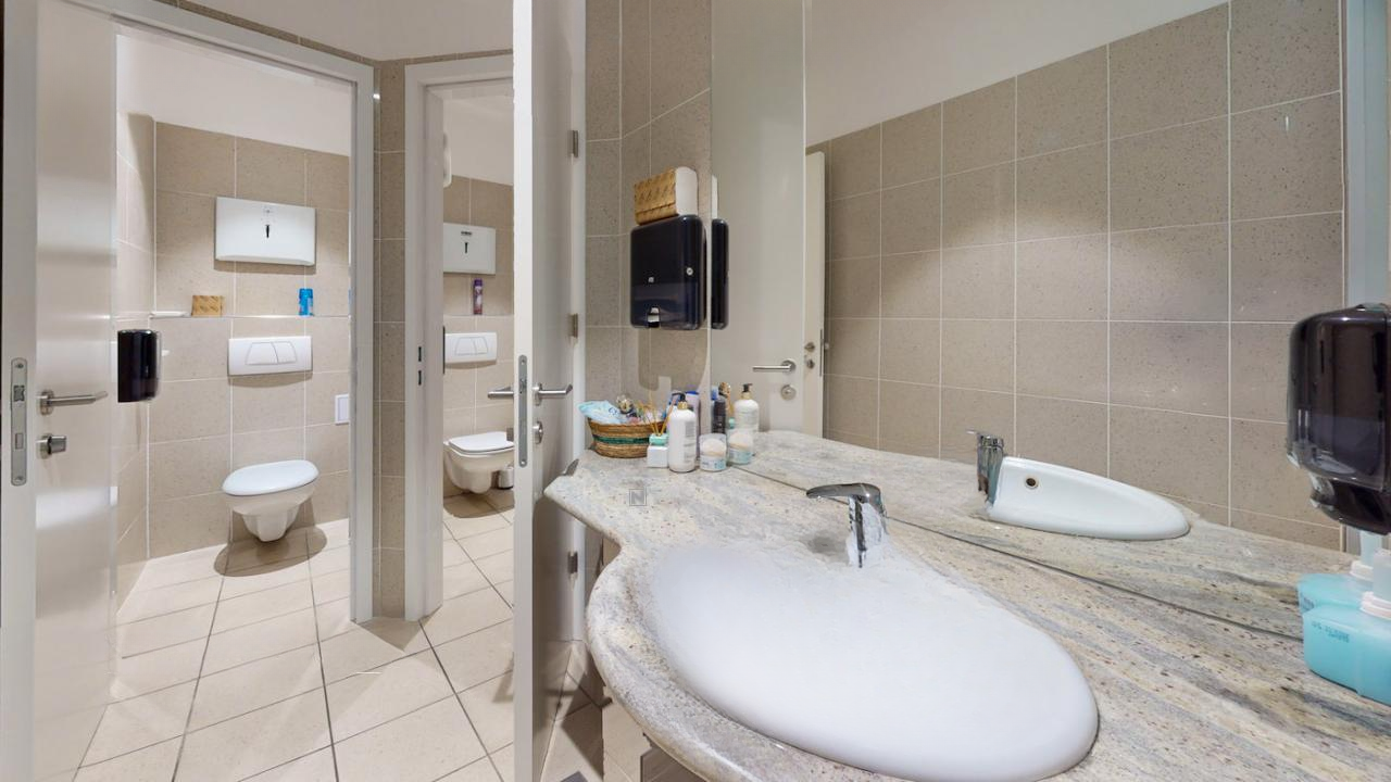 Офис в Любляне, Словения, 608 м² - фото 8