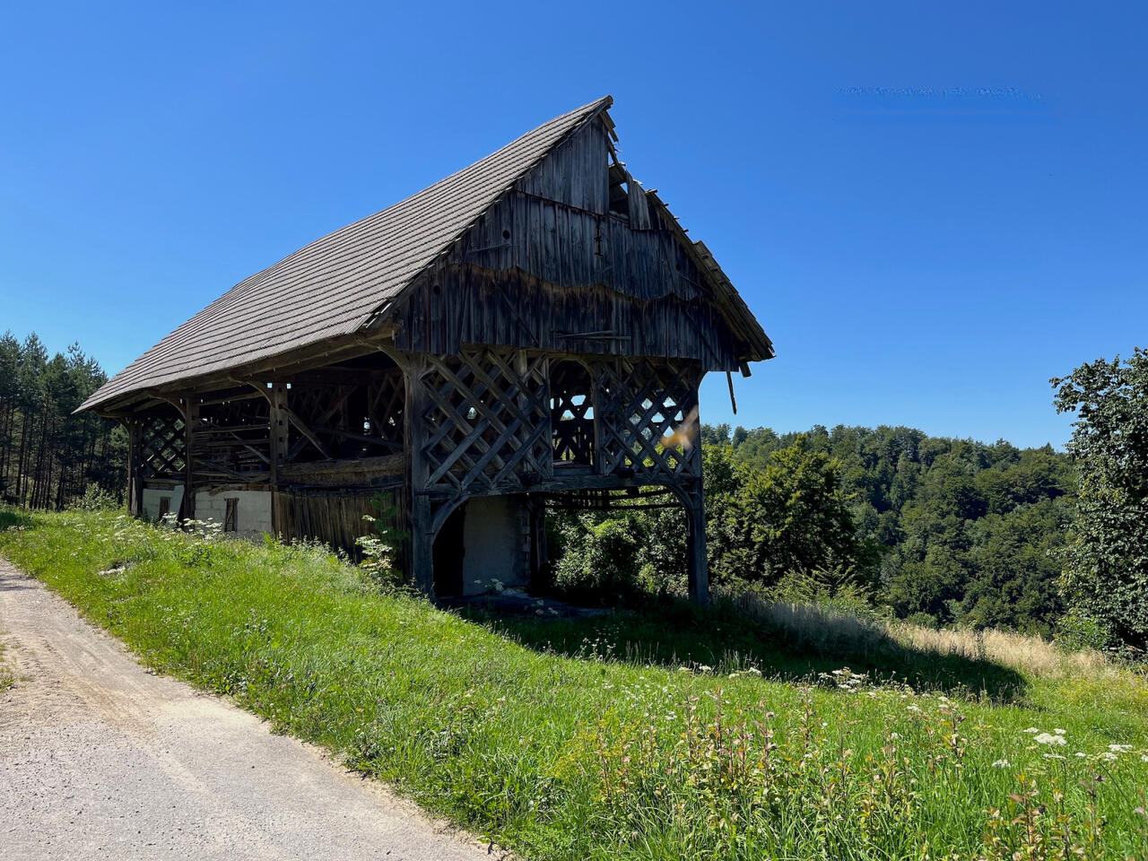 Ферма в Литие, Словения, 17 817 м² - фото 8