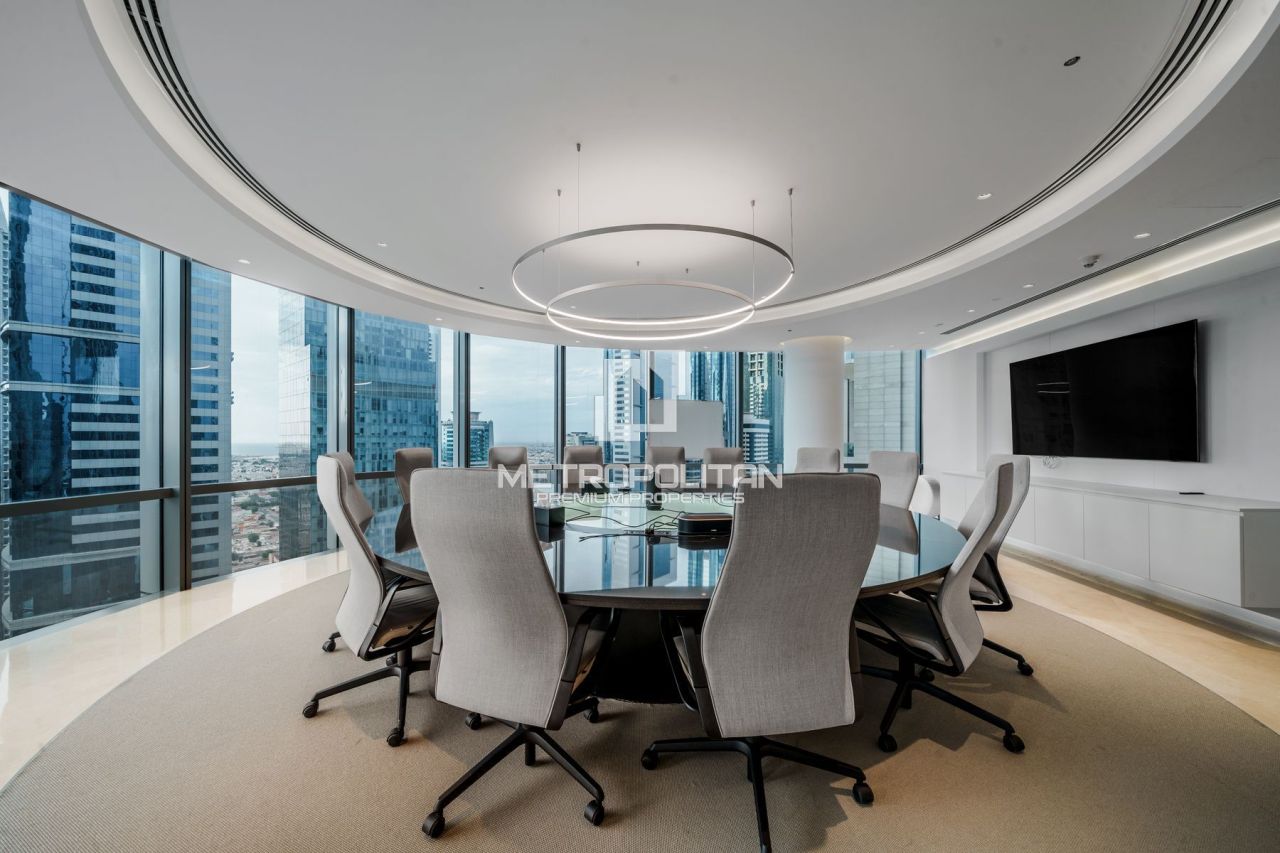 Офис в Дубае, ОАЭ, 904 м² - фото 6