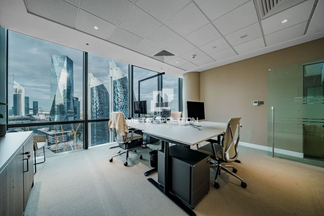 Офис в Дубае, ОАЭ, 904 м² - фото 13