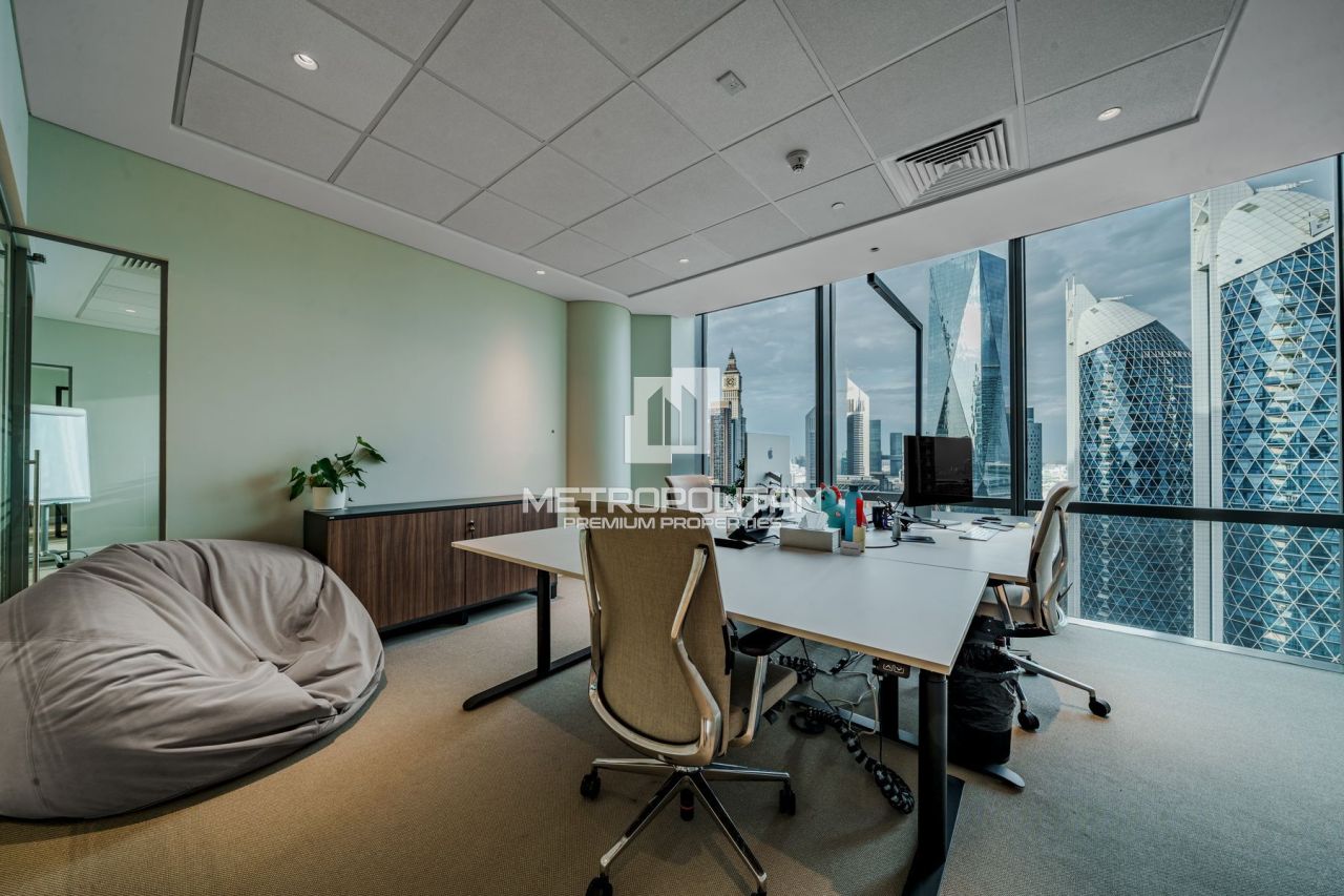 Офис в Дубае, ОАЭ, 904 м² - фото 14