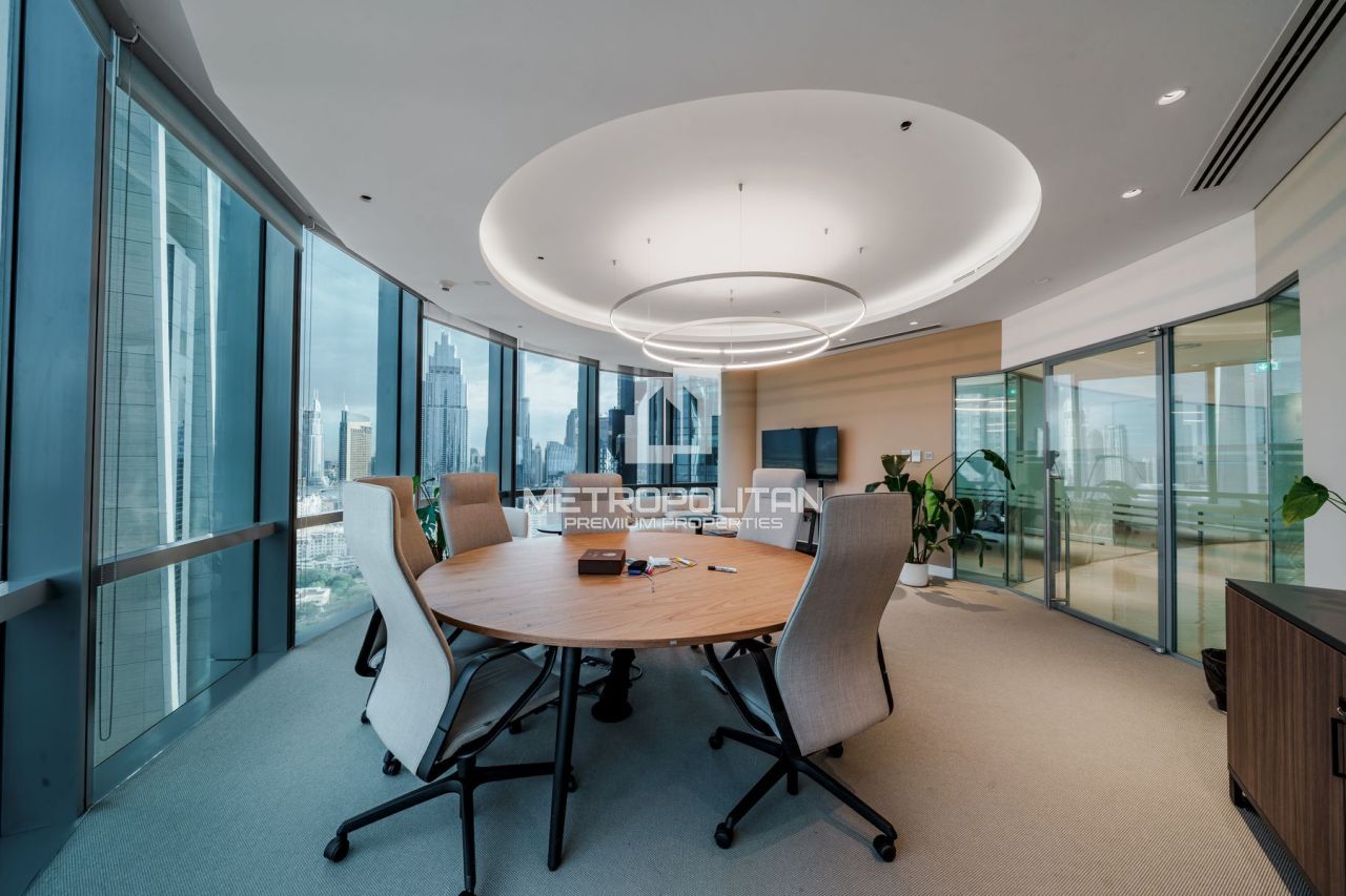 Офис в Дубае, ОАЭ, 904 м² - фото 16