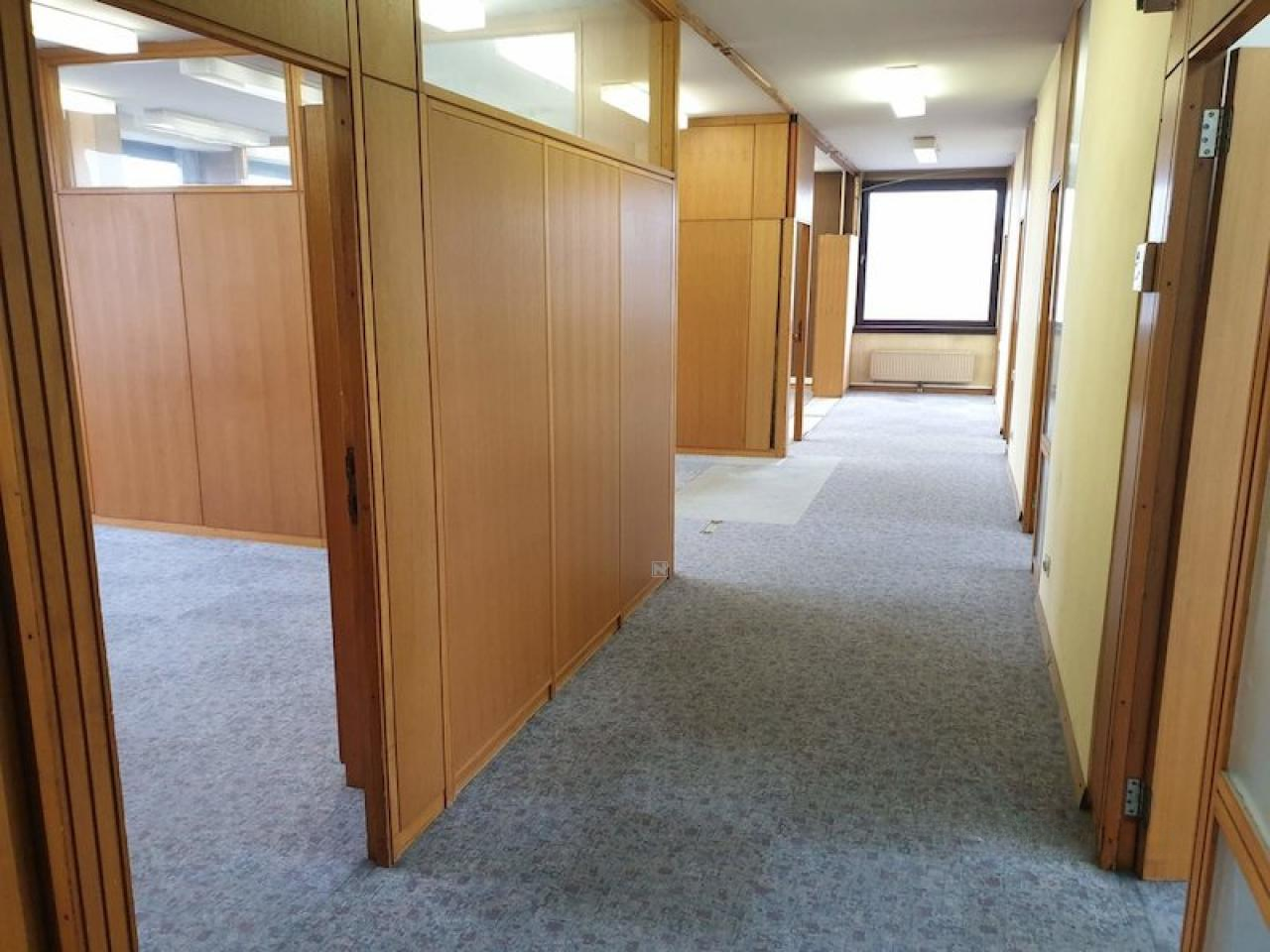 Офис в Любляне, Словения, 404 м² - фото 9