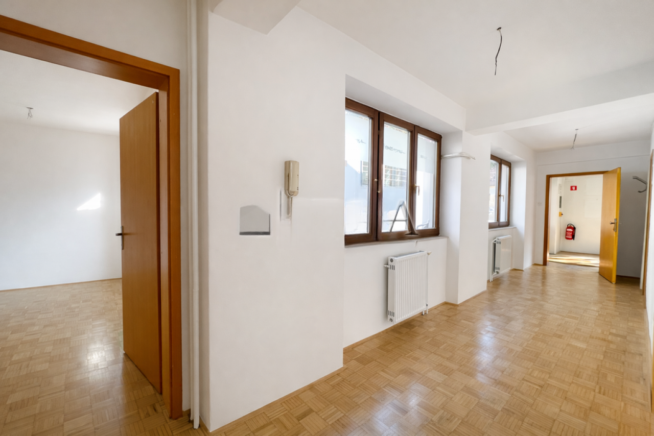 Офис в Любляне, Словения, 294 м² - фото 9