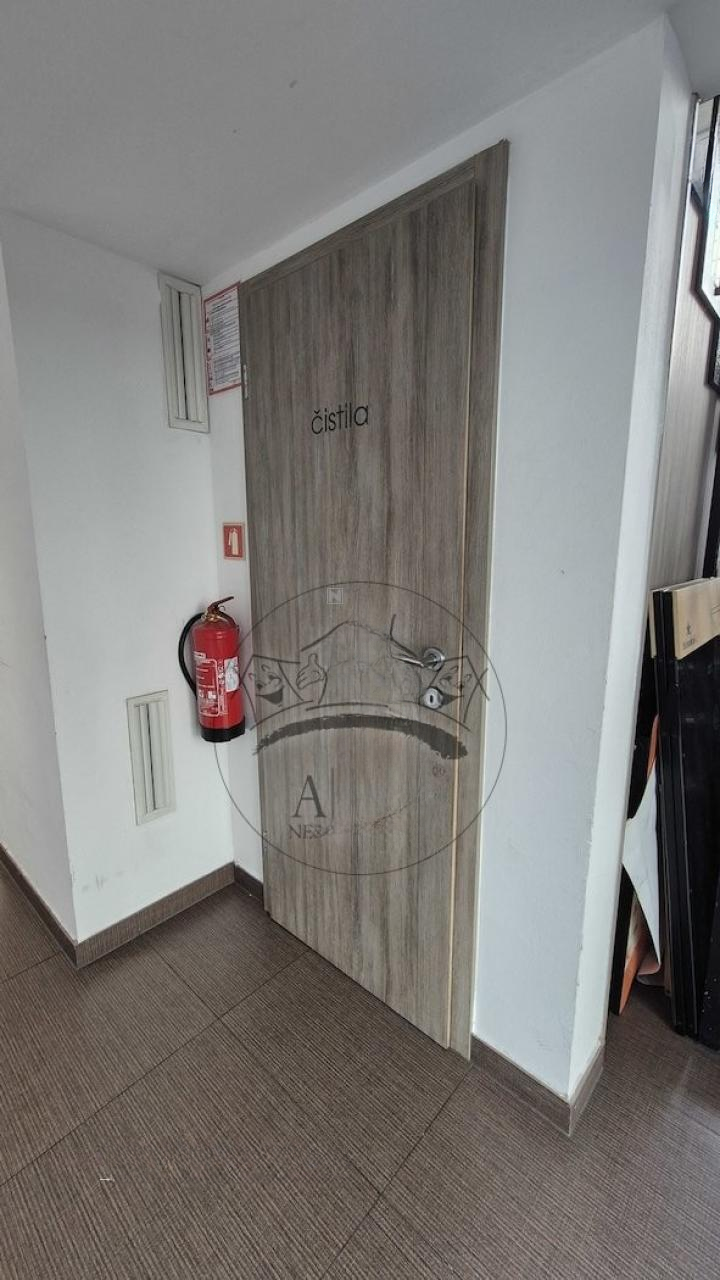 Офис в Любляне, Словения, 239 м² - фото 12