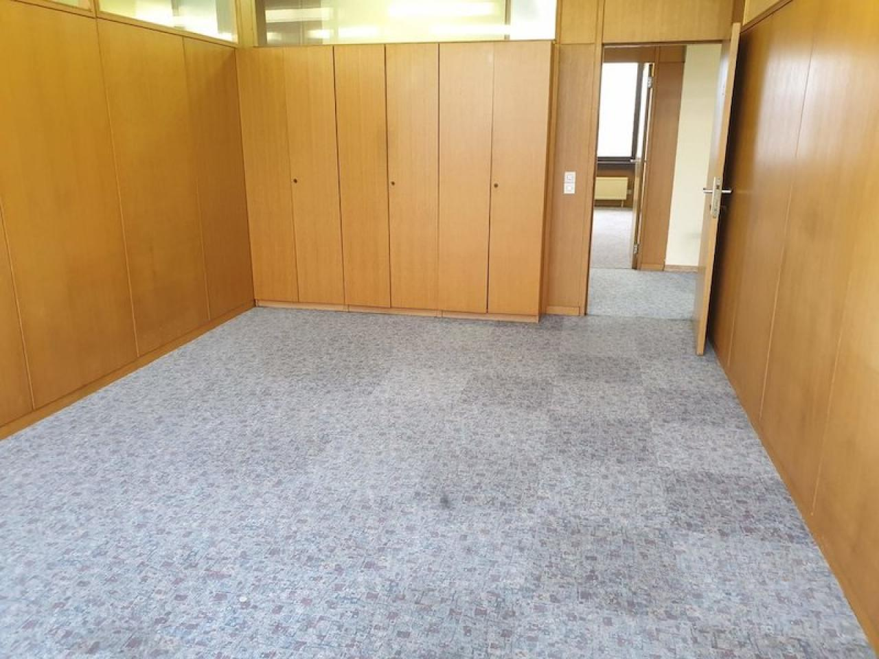 Офис в Любляне, Словения, 404 м² - фото 12