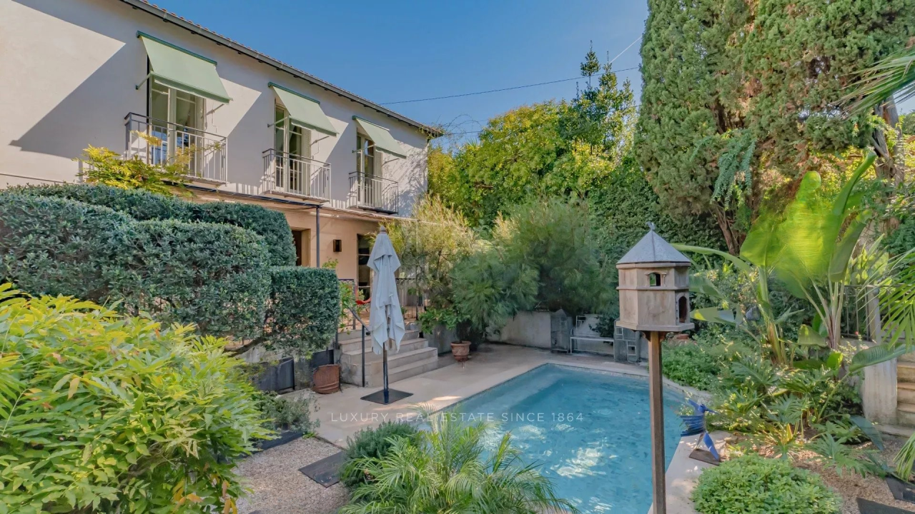 Квартира в Каннах, Франция, 232 м² - фото 1