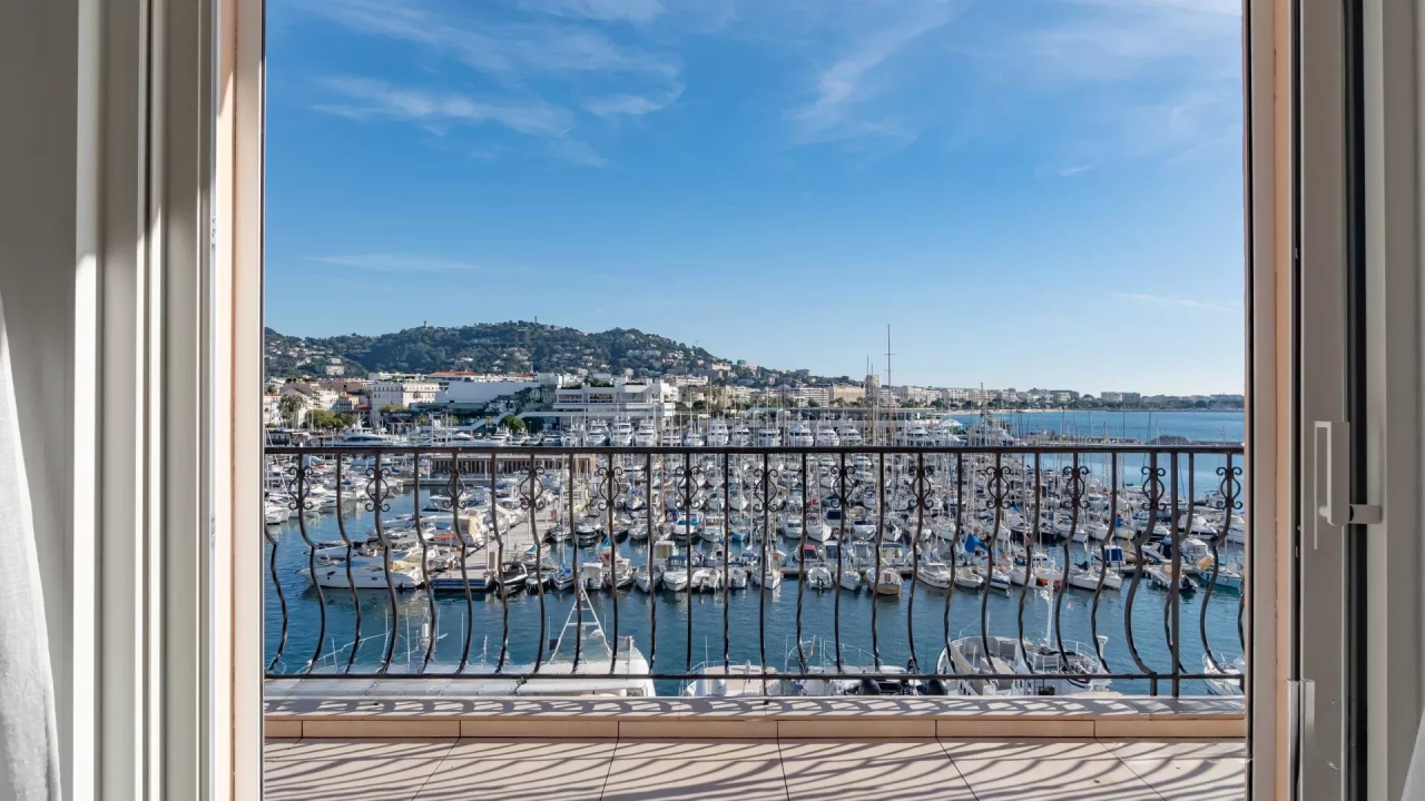 Квартира в Каннах, Франция, 111 м² - фото 1