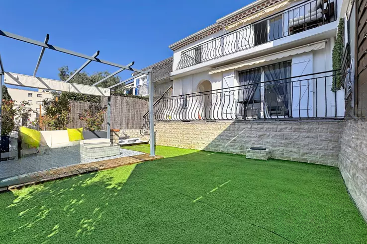 Квартира в Каннах, Франция, 93 м² - фото 1