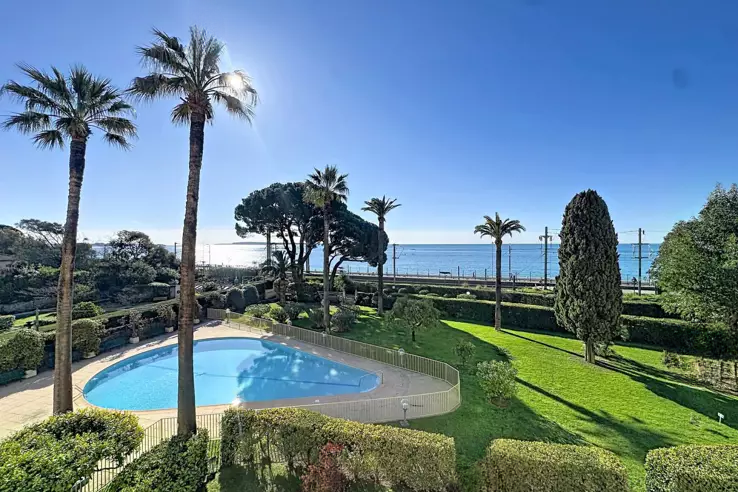 Квартира в Каннах, Франция, 79 м² - фото 1