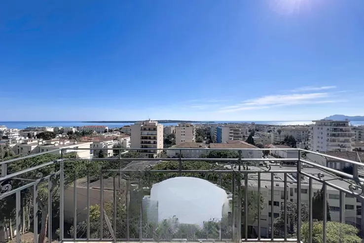 Квартира в Каннах, Франция, 102 м² - фото 1