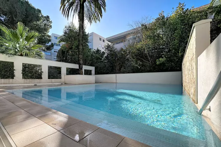 Квартира в Каннах, Франция, 70 м² - фото 1