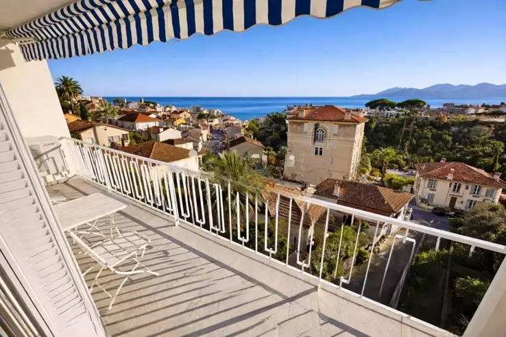 Квартира в Каннах, Франция, 60 м² - фото 1