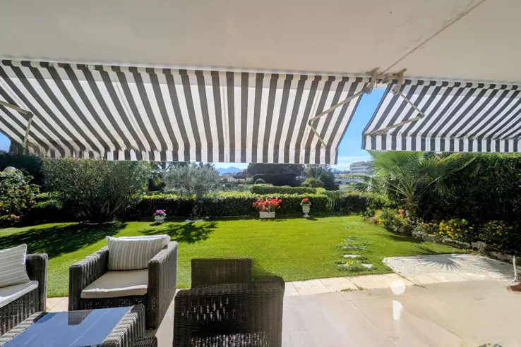 Квартира в Каннах, Франция, 111 м² - фото 1